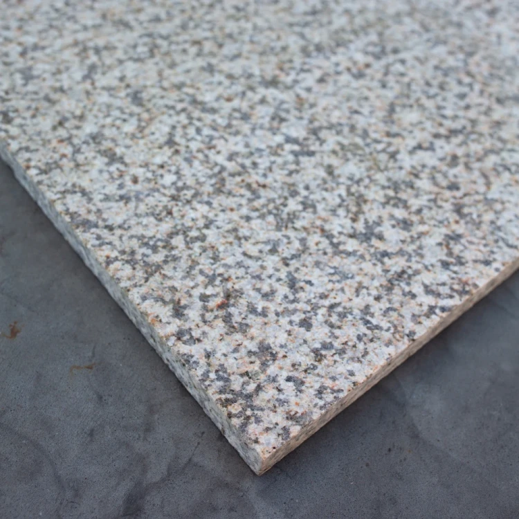 Płytka granitowa beżowo płomień G682 60x60x2