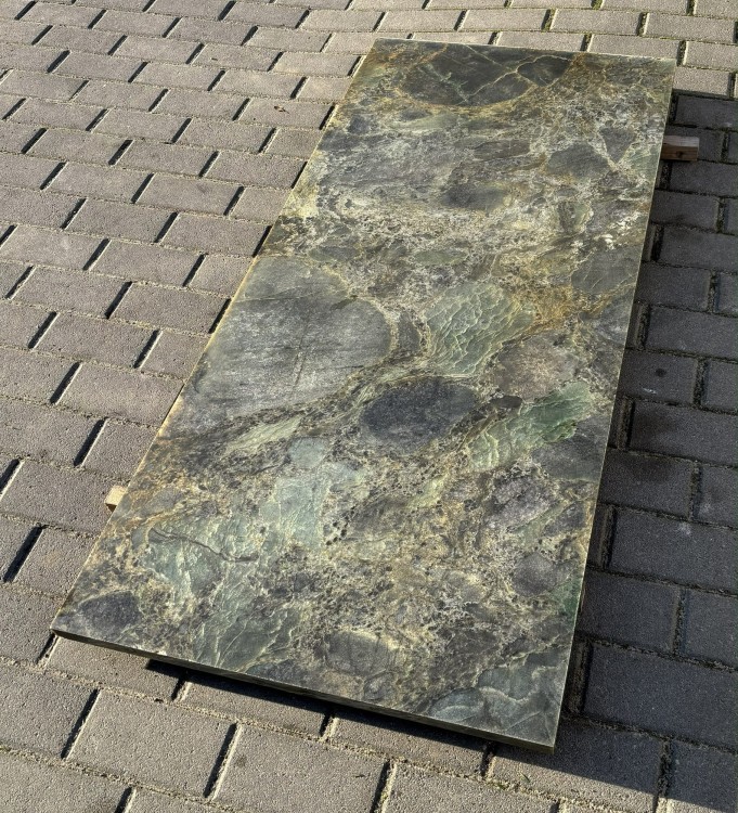 Emerald Gold 138x65x3cm