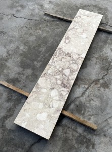 Konglomerat Botticino 125x25x3cm