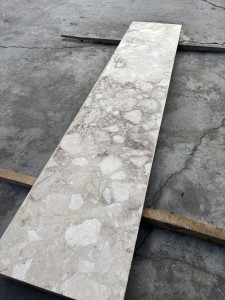 Konglomerat Botticino 125x25x3cm