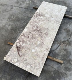 Konglomerat Botticino 129x48x3cm