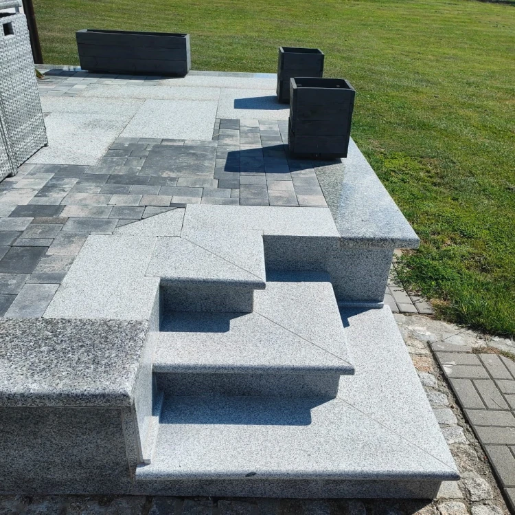 Schodek Granitowy Płomieniowany G603 150x35x2+2 stopnica Bullnose