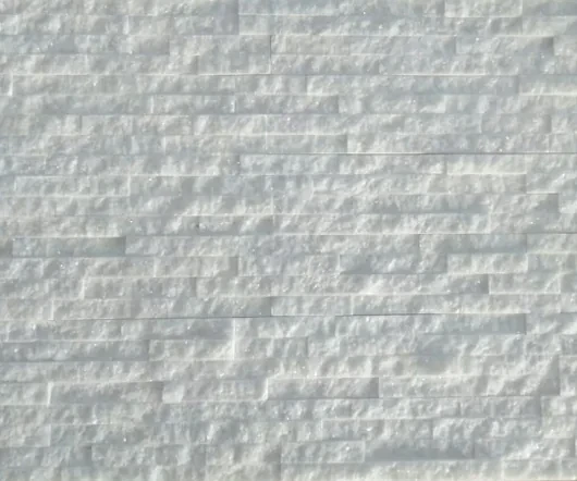 Kamień elewacyjny-dekoracyjny marmur Pure White Stackstone 10x36 cm
