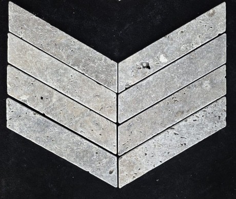 Przejdź do produktu Trawertyn Silver Bębnowany Chevron 7,5x30,5x1 cm