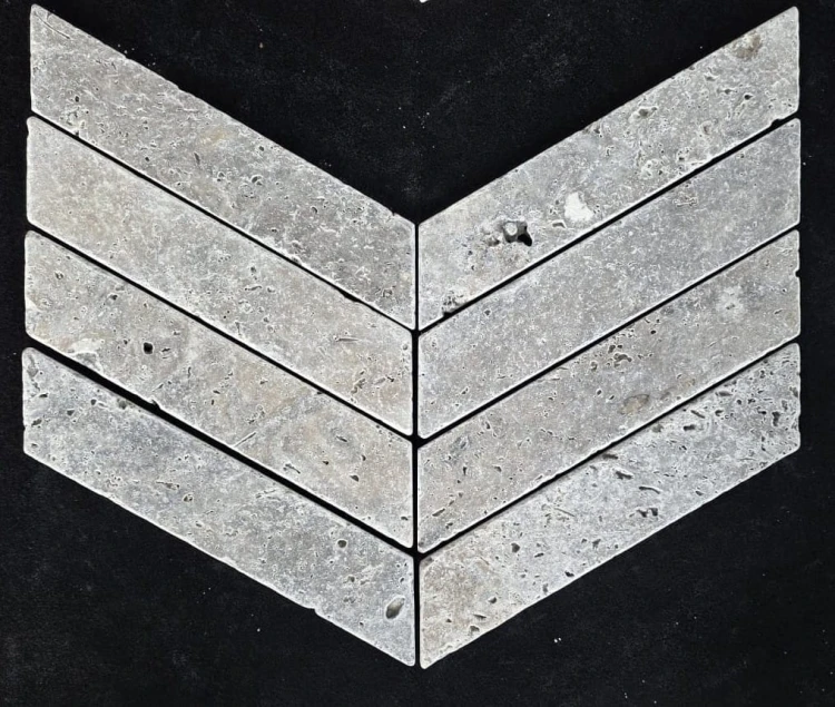 Trawertyn Silver Bębnowany Chevron 7,5x30,5x1 cm