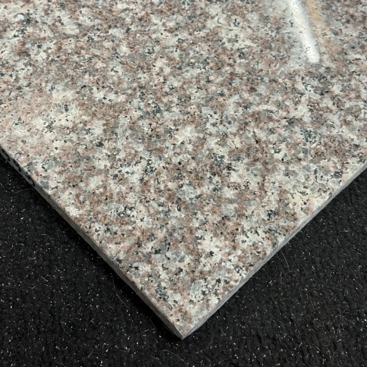 Płytka granitowa Polerowany G664 60x60x2 cm