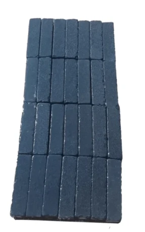 Przejdź do produktu Kostka brukowa Kadappa Black Limestone Bębnowany 5x20x5 cm