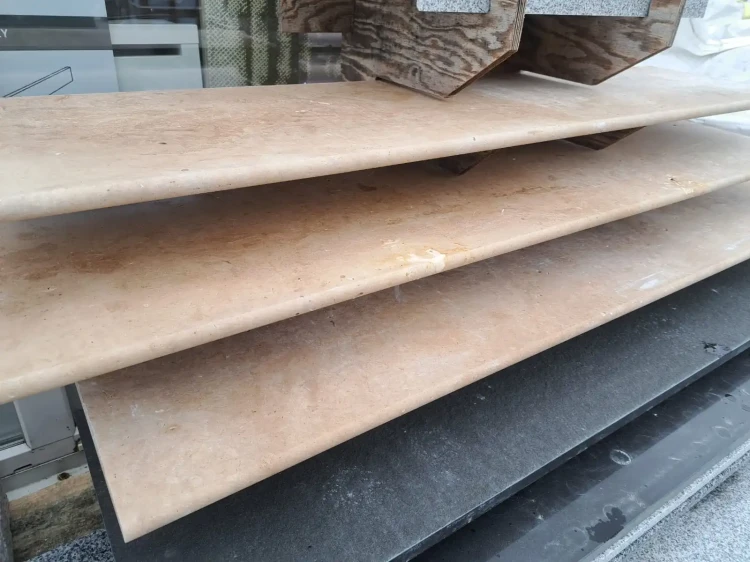 Trawertyn Parapet / Stopnica kamienna Classic Mix 135x33x3 Bullnose