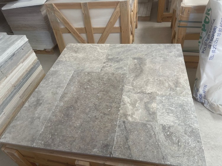 Trawertyn Silver Greige 3cm antykowany 40,6x61x3